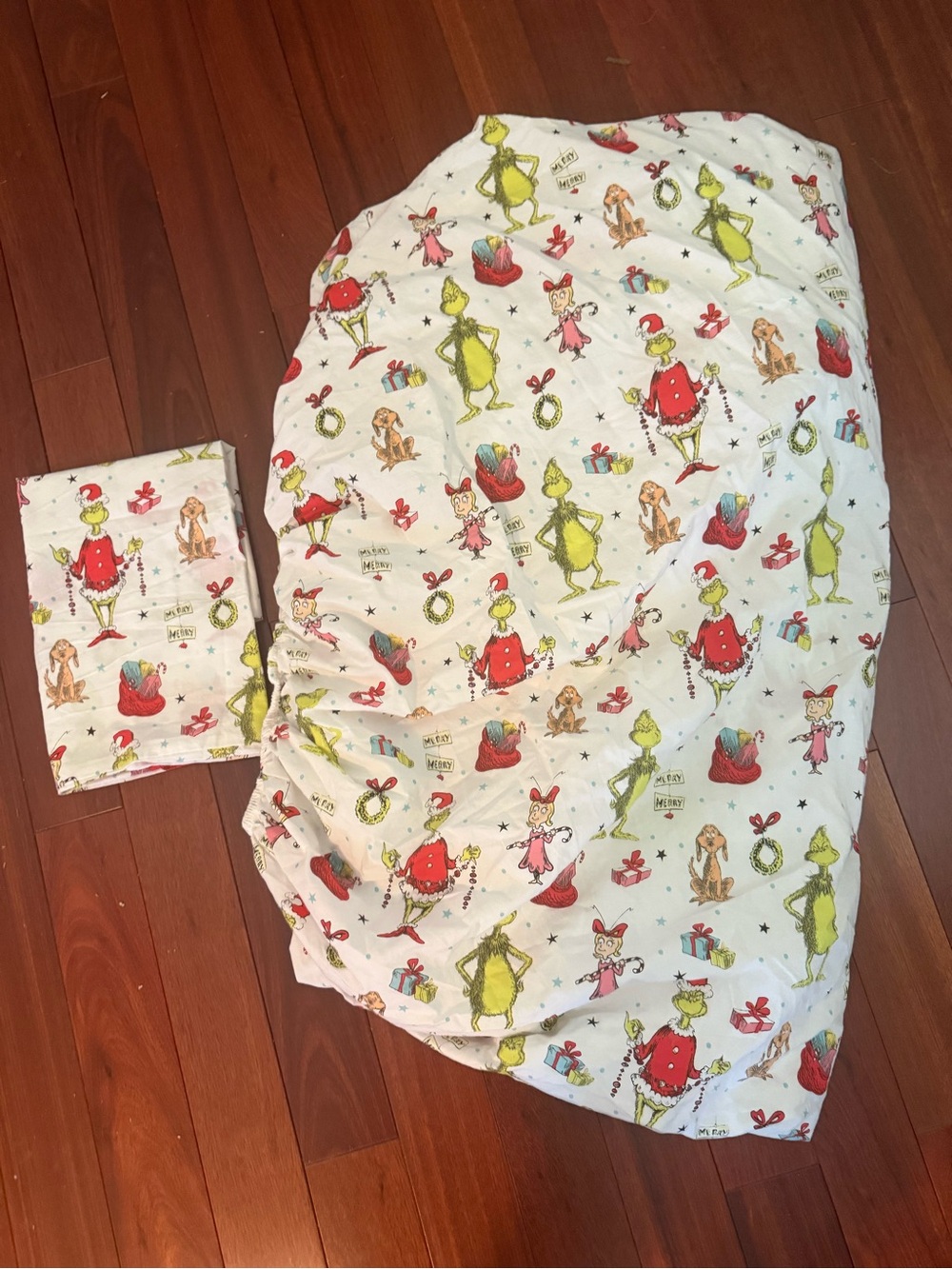 Franco Dr Seuss GRINCH (1) Fitted Sheet Queen And (1) Pillowcase